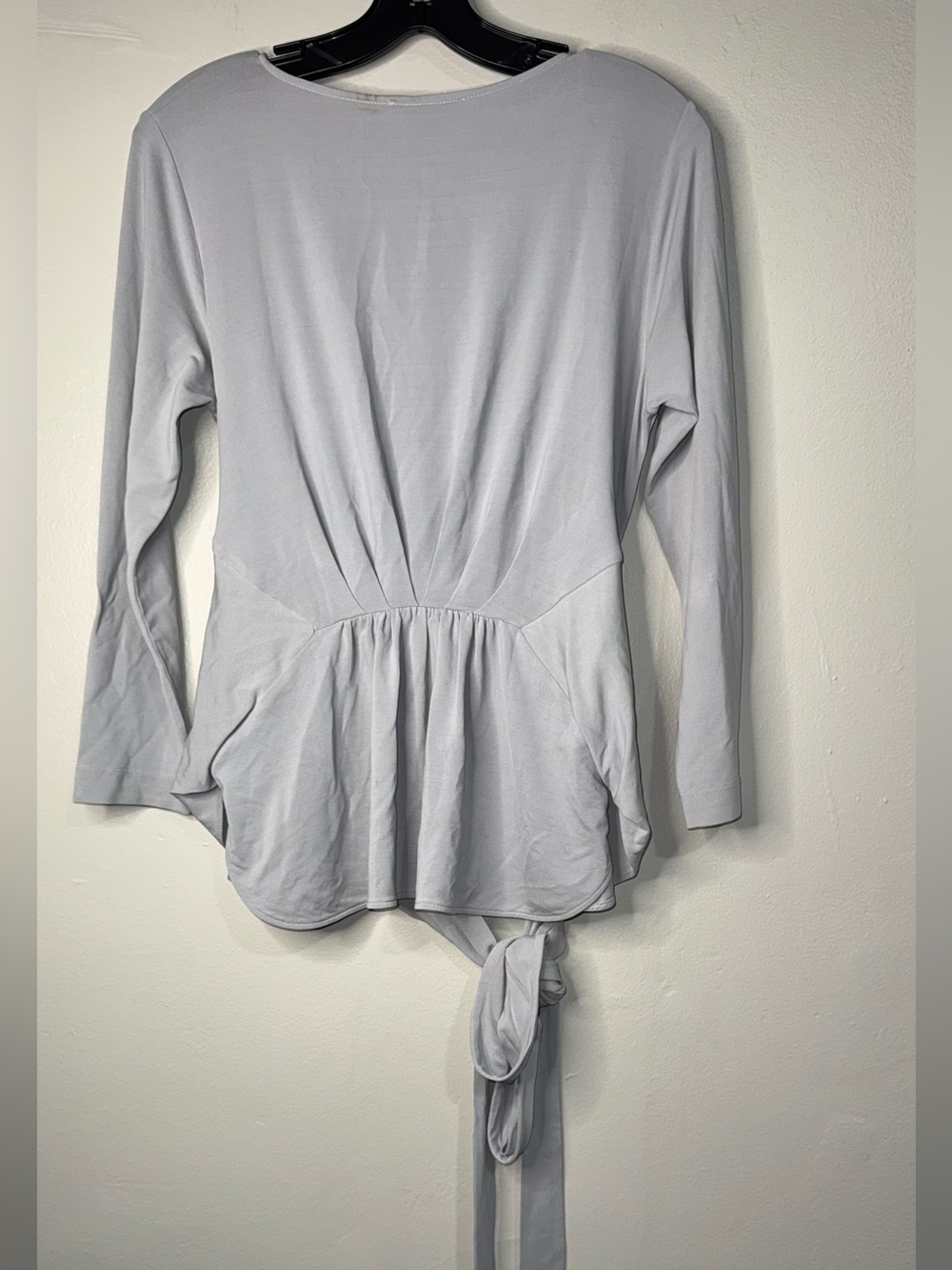 MM Lafleur Light Gray Long Sleeve Tie-Front Tee - Picture 5 of 12
